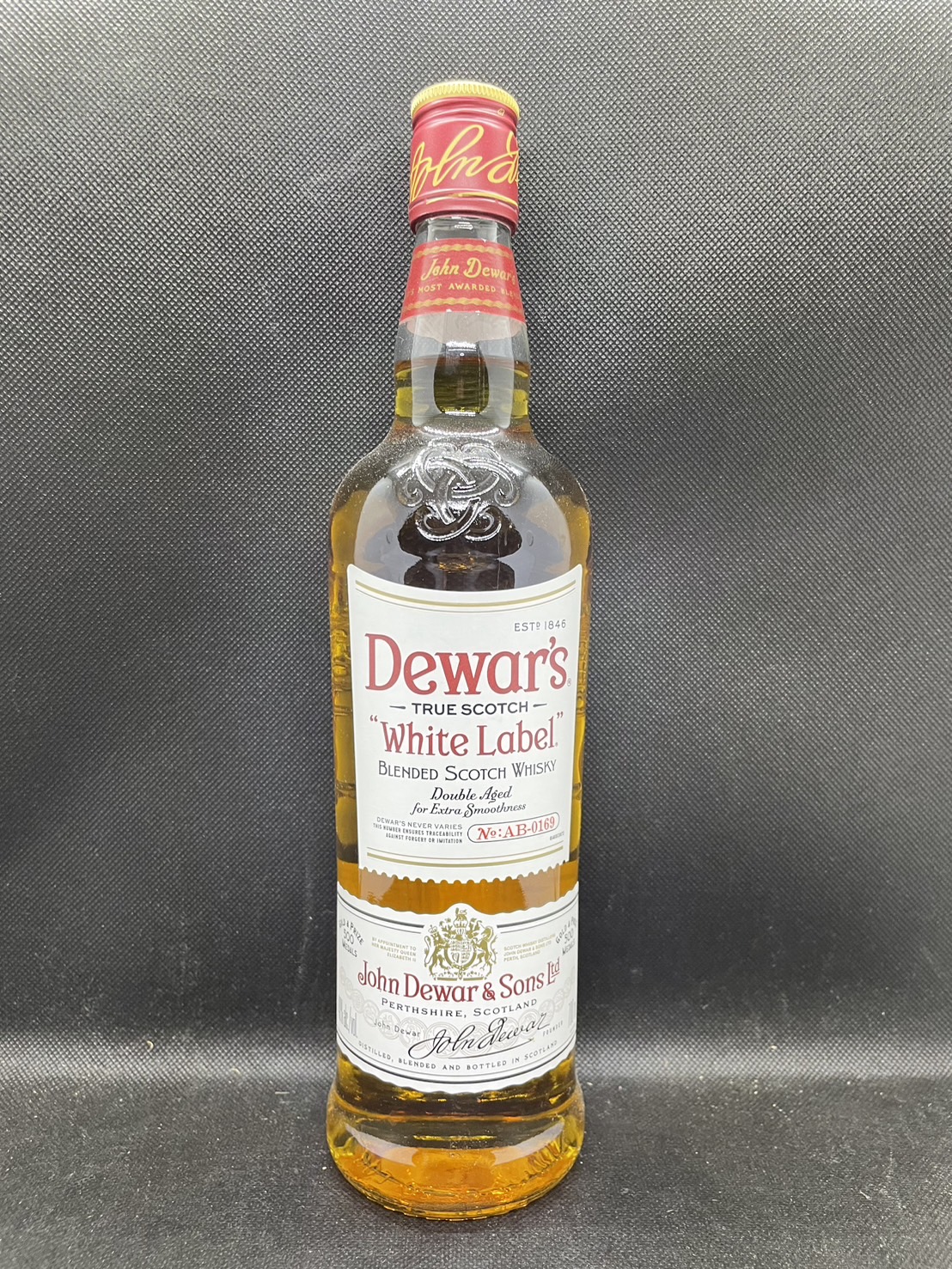 Dewar`s White Label  40％ 700ml